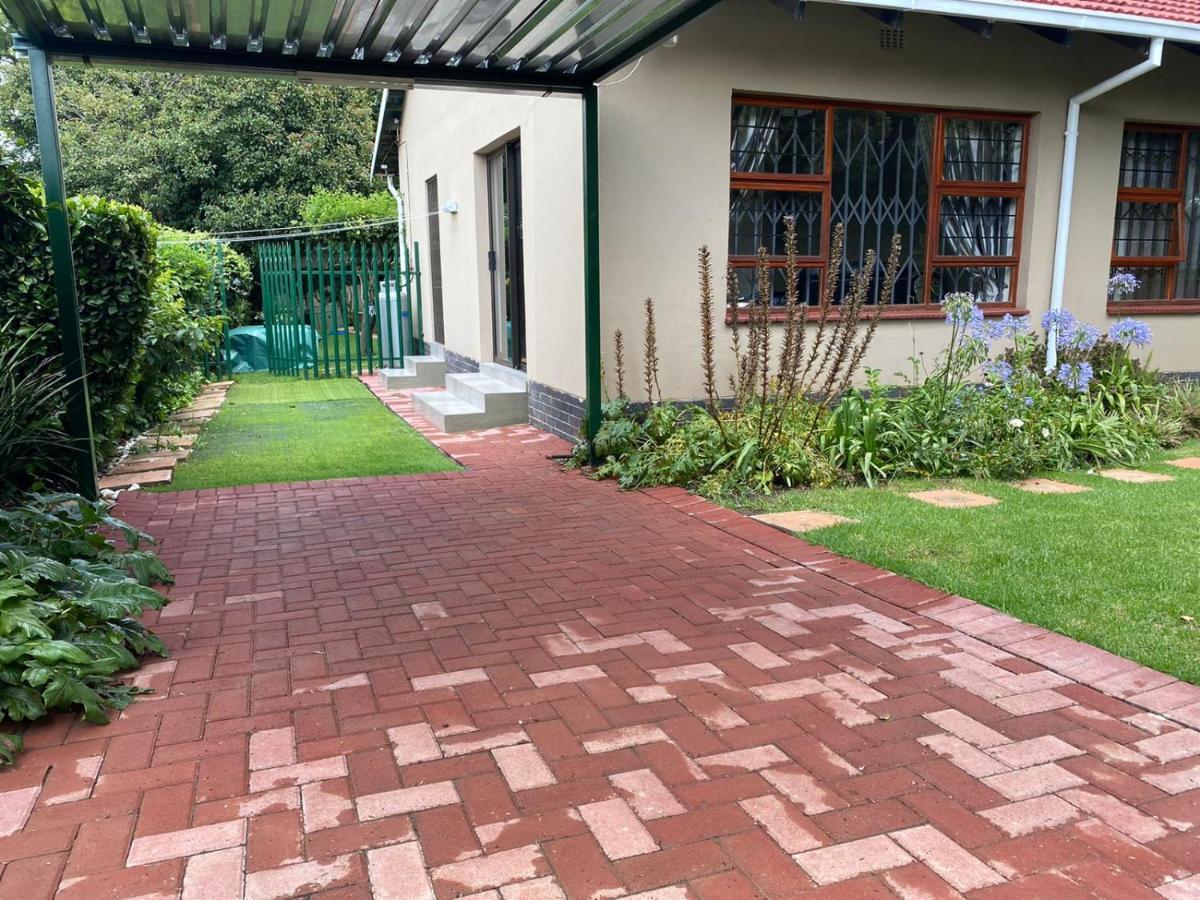 Garden And Park Leisure On Tugela Apartment Benoni Exterior photo